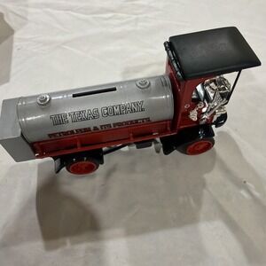 Ertl The Texas Company 1910 Mack Texaco Tanker Collectible Die Cast Bank  NIB